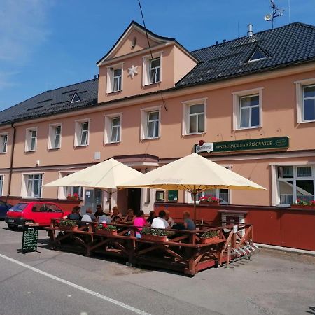 Penzion A Restaurace Na Krizovatce Polevsko Экстерьер фото